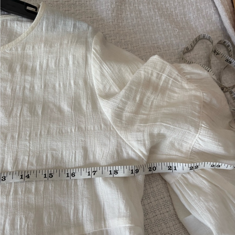 EUC❤️🔥SALE❤️🔥Anthropologie Dolan White Blouse with Bell Sleeves - Picture 6 of 9